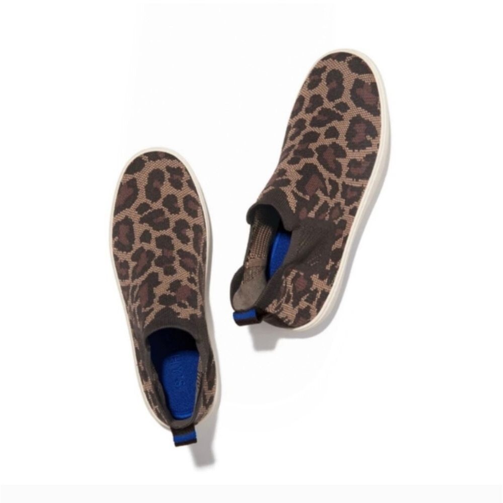 Rothy's Discontinued The Chelsea in Wildcat Leopard Print - Picture 2 of 12